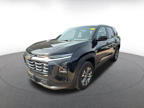 Used 2025 Chevrolet Equinox LT image 8