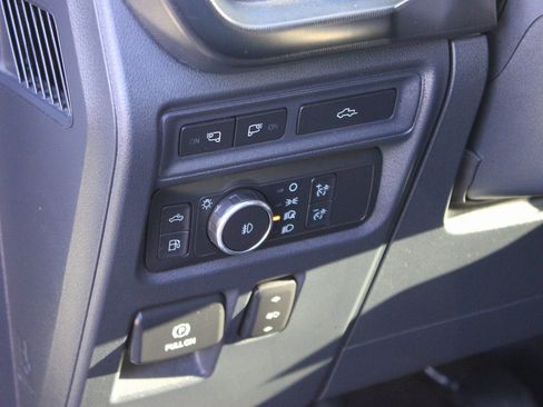 Used 2022 Ford F150 Platinum w/ Equipment Group 701A High AWD/4WD image 20