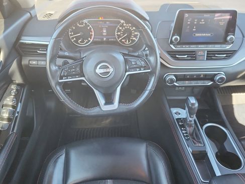 Used 2023 Nissan Altima 2.5 SR image 11
