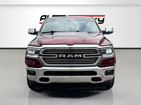 Used 2019 RAM 1500 Laramie AWD/4WD image 2