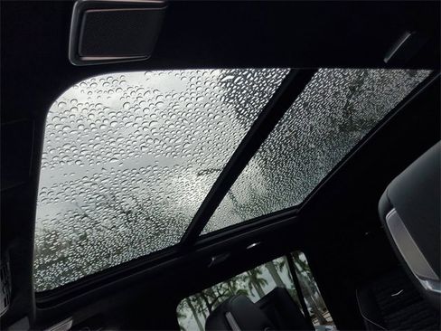 Used 2023 Cadillac Escalade ESV Sport Platinum w/ LPO, ONYX Package image 22