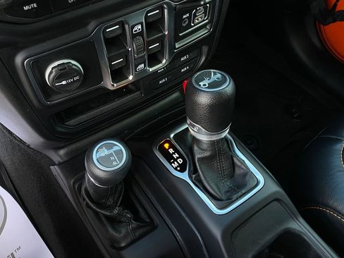 Used 2020 Jeep Wrangler Unlimited Sport S AWD/4WD image 19