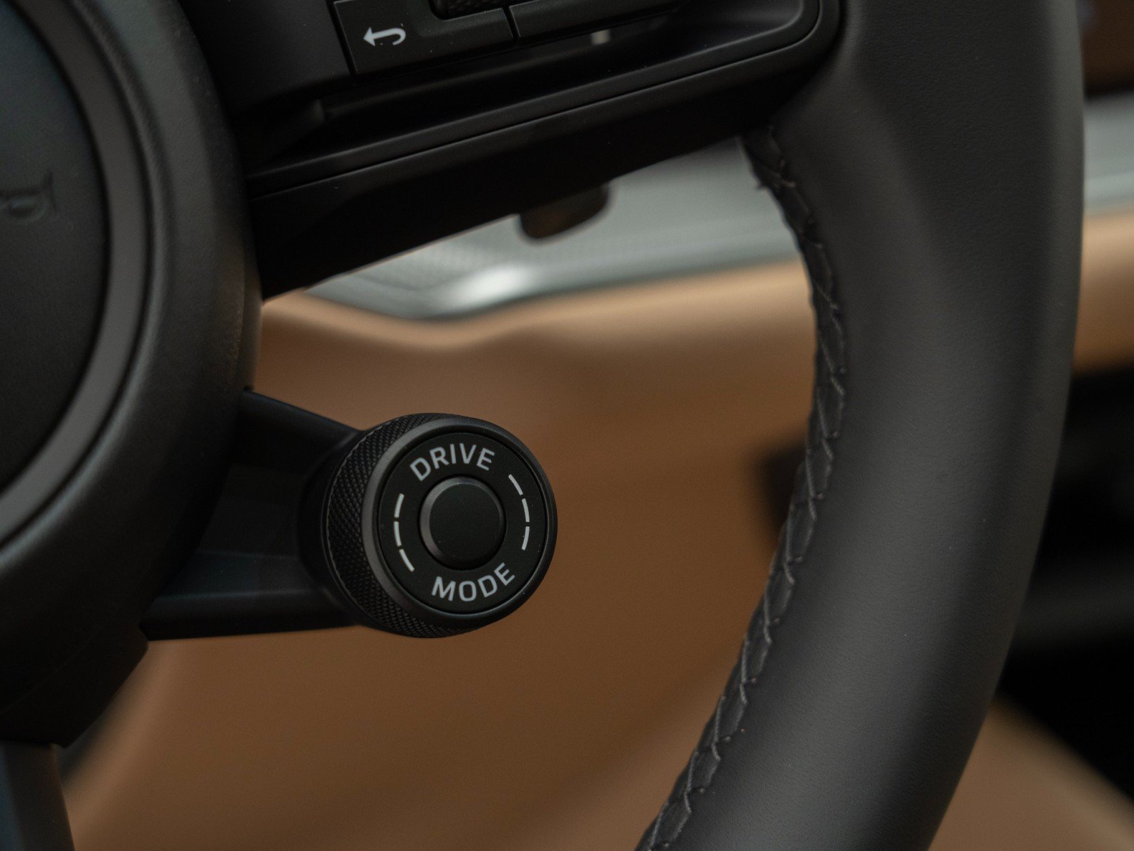Certified 2026 Porsche Cayenne Coupe AWD/4WD image 27