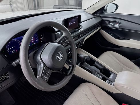 Used 2023 Honda Accord EX image 7