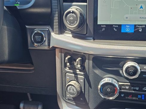 Used 2025 Ford F150 Platinum AWD/4WD image 18