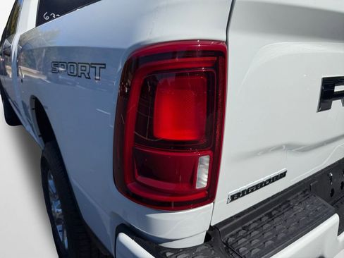 New 2026 RAM 2500 Big Horn AWD/4WD image 19