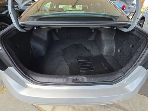 Used 2024 Nissan Altima 2.5 SV FWD image 27