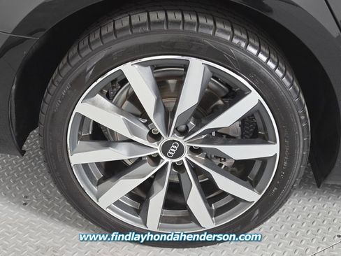 Used 2021 Audi A4 2.0T Premium w/ Convenience Package image 11