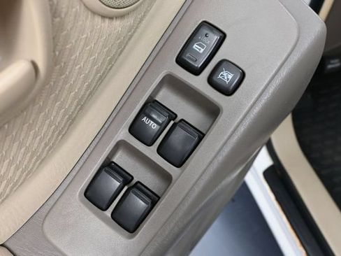 Used 2007 Toyota Highlander Limited AWD/4WD image 18