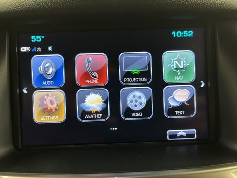 Used 2019 Chevrolet Suburban LT image 19