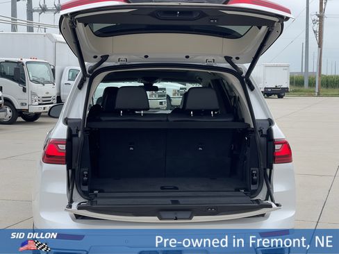 Used 2021 BMW X7 xDrive40i w/ Premium Package 2 image 17