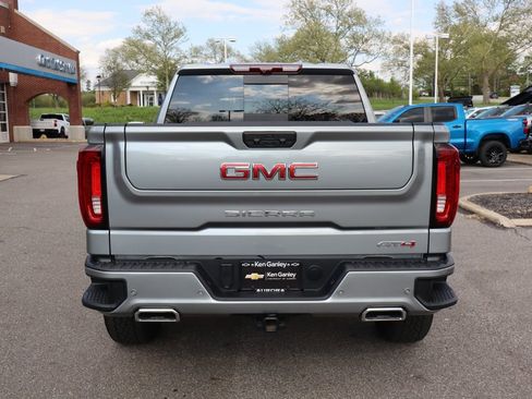Used 2025 GMC Sierra 1500 AT4 w/ AT4 Premium Package AWD/4WD image 42