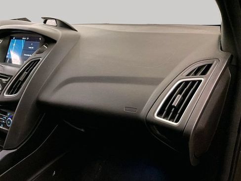Used 2017 Ford Focus ST w/ Equipment Group 401A FWD image 15