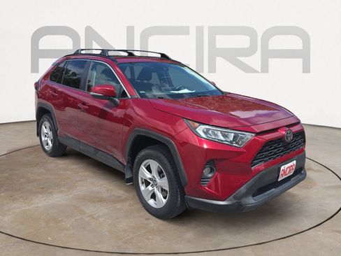 Used 2021 Toyota RAV4 XLE w/ Convenience Package FWD image 6