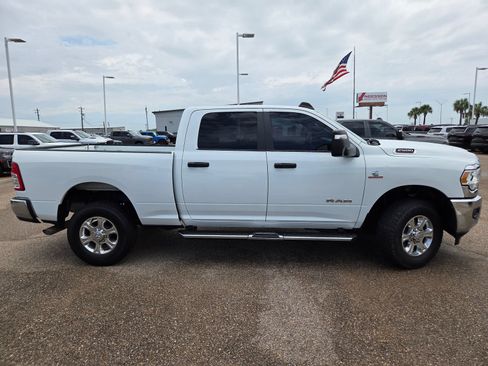 Used 2023 RAM 2500 Big Horn w/ Level 1 Equipment Group AWD/4WD image 11