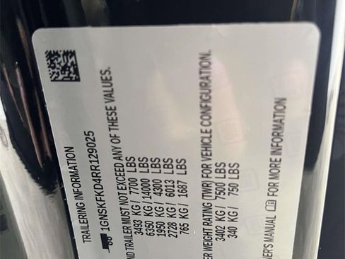 Used 2024 Chevrolet Suburban Premier image 26