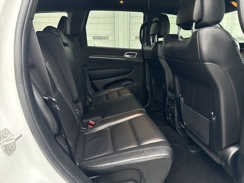 Used 2020 Jeep Grand Cherokee Limited image 14