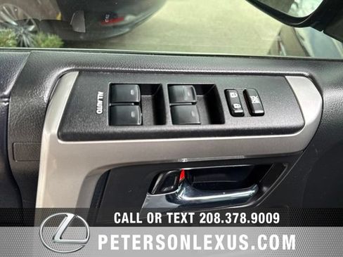 Used 2018 Toyota 4Runner Limited AWD/4WD image 22