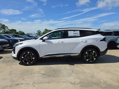 New 2026 Kia Sportage SX FWD image 5