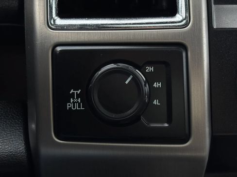 Used 2017 Ford F250 Platinum w/ Platinum Ultimate Package AWD/4WD image 44