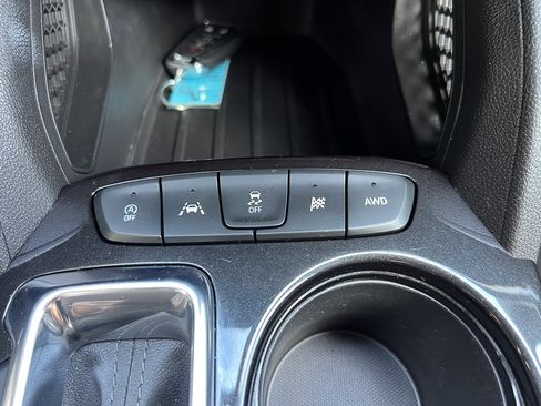 Used 2023 Chevrolet TrailBlazer ACTIV w/ Sun and Liftgate Package AWD/4WD image 26