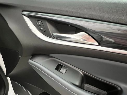 Used 2024 Buick Enclave Premium image 61