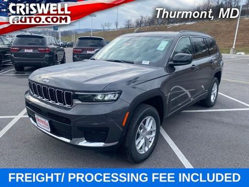 New 2025 Jeep Grand Cherokee L Laredo image 1