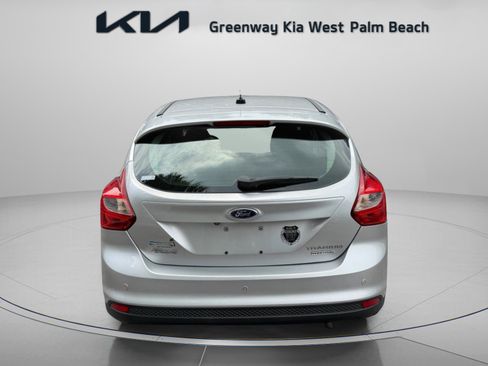 Used 2014 Ford Focus Titanium FWD image 6