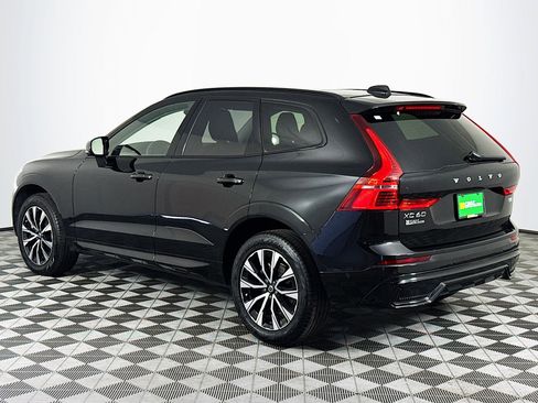 Used 2025 Volvo XC60 B5 Plus image 6