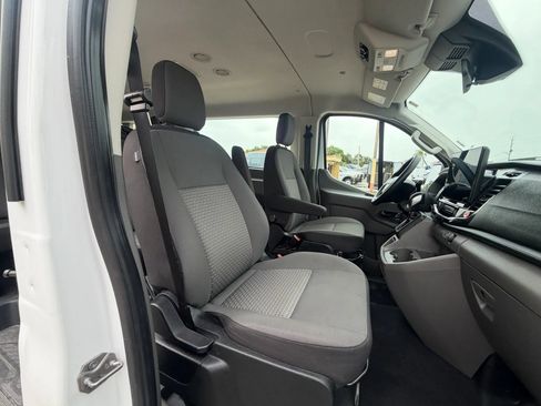 Used 2024 Ford Transit 350 XLT RWD image 18