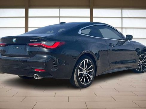 Used 2025 BMW 430i Coupe w/ Premium Package image 2