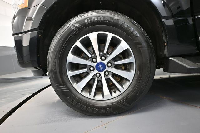 Used 2016 Ford Expedition EL XLT AWD/4WD image 12