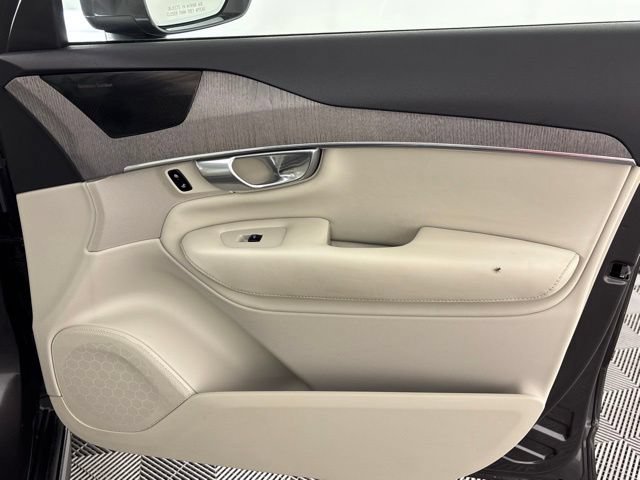 Used 2023 Volvo XC90 B6 Plus w/ Protection Package Premier AWD/4WD image 31