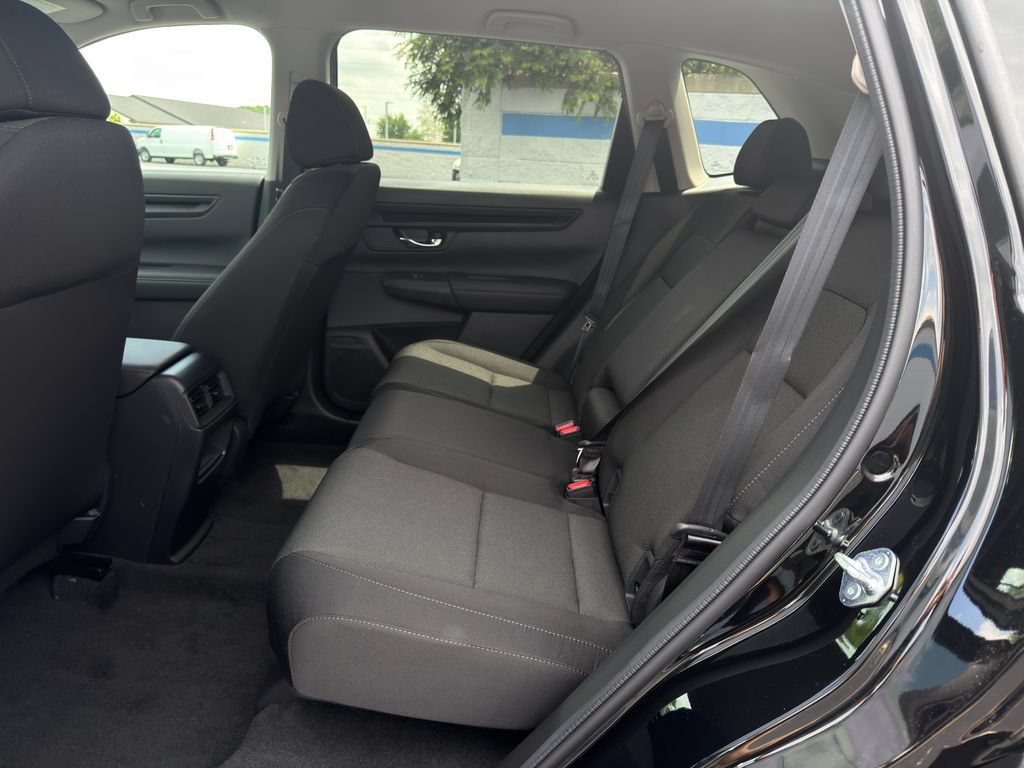 Used 2027 Honda CR-V LX image 18