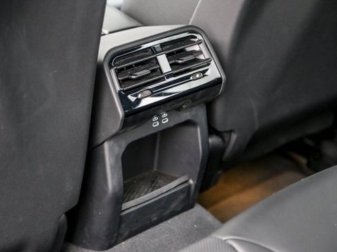 Used 2025 BMW i5 xDrive40 w/ Premium Package image 22