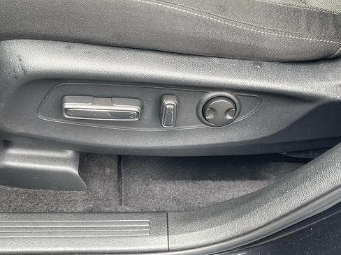 Used 2023 Honda CR-V EX image 18