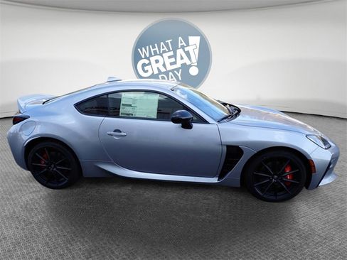 New 2025 Toyota GR86 Premium image 9