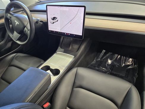 Used 2022 Tesla Model 3 RWD image 5