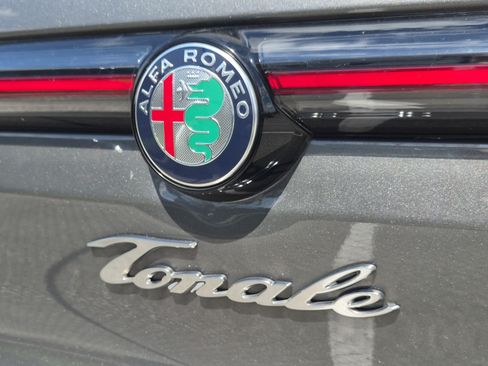 Used 2024 Alfa Romeo Tonale Veloce AWD/4WD image 72