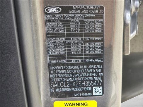 Certified 2025 Land Rover Discovery Sport Dynamic SE image 25