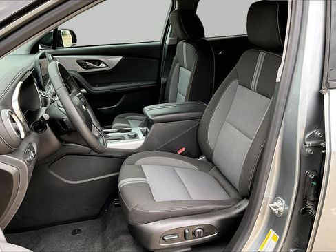 Used 2024 Chevrolet Blazer LT w/ Redline Edition FWD image 8