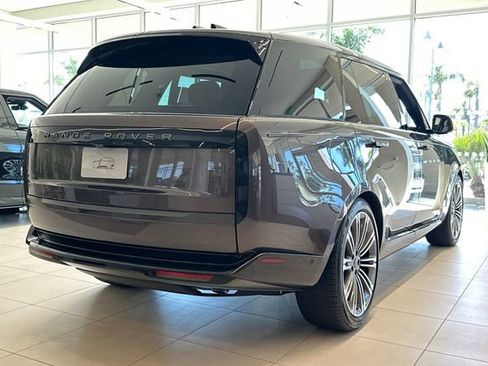 New 2026 Land Rover Range Rover Long Wheelbase SE AWD/4WD image 5