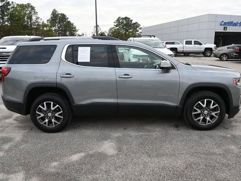 Used 2023 GMC Acadia SLE w/ Driver Convenience Package image 6