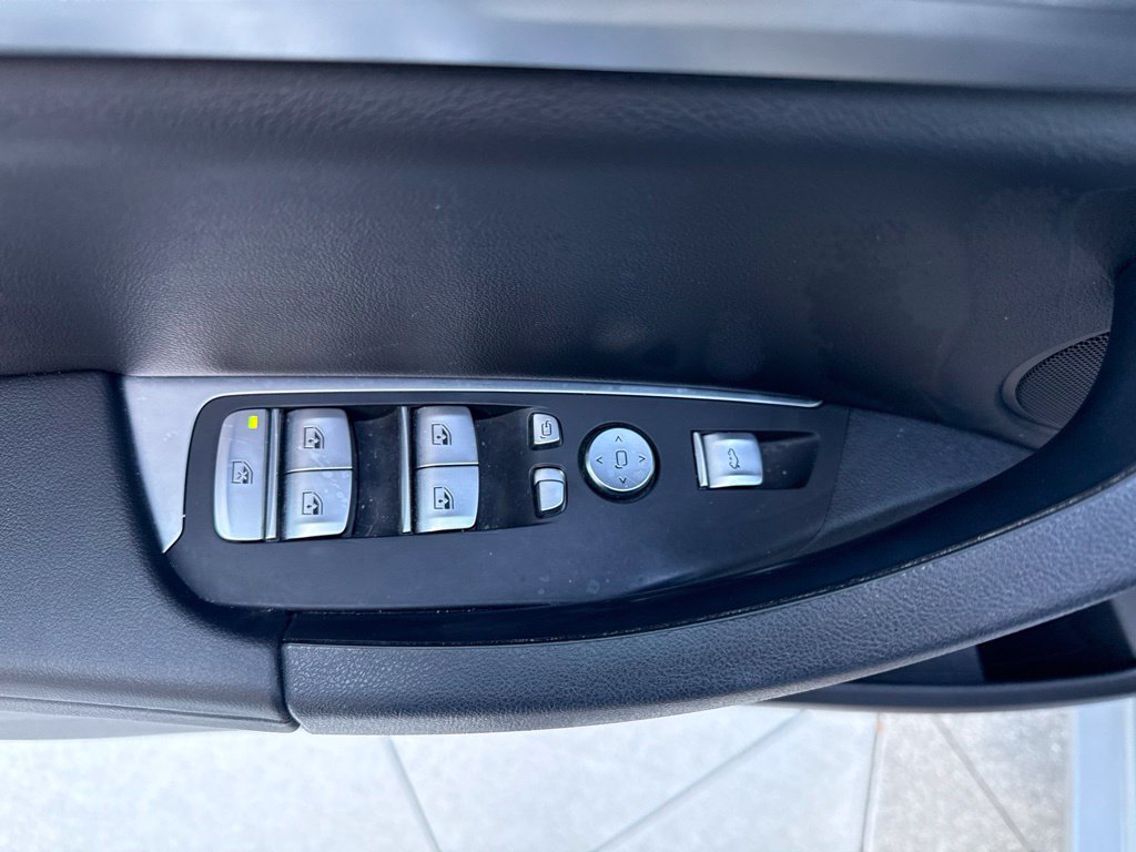 Used 2022 BMW X3 sDrive30i w/ M Sport Package RWD image 12