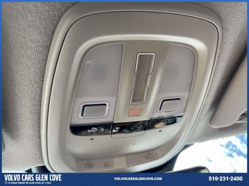 Used 2026 Volvo XC40 B5 Core w/ Climate Package image 32