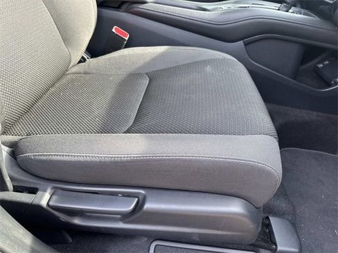 Used 2022 Honda HR-V EX image 16
