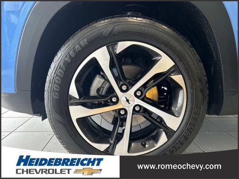 Used 2024 Chevrolet Trax RS w/ Sunroof Package image 7