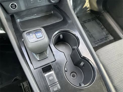 Used 2022 Nissan Rogue SV image 23