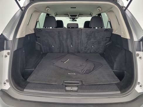 Used 2023 Nissan Rogue SV FWD image 27
