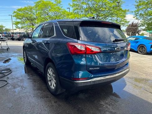 Used 2020 Chevrolet Equinox LT w/ Driver Convenience Package FWD image 4